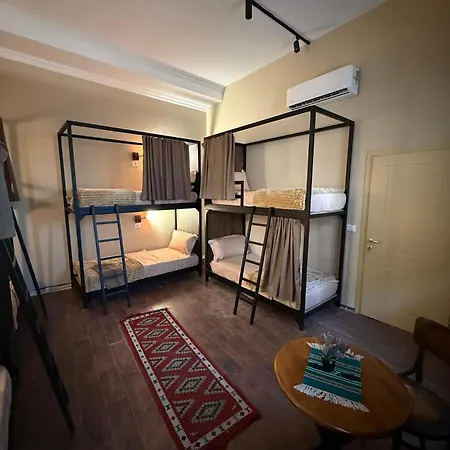 Hostel Jolie Center
